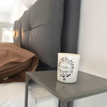 French California, Studio - Au Calme - Centre - Tout A Pied Apartment *